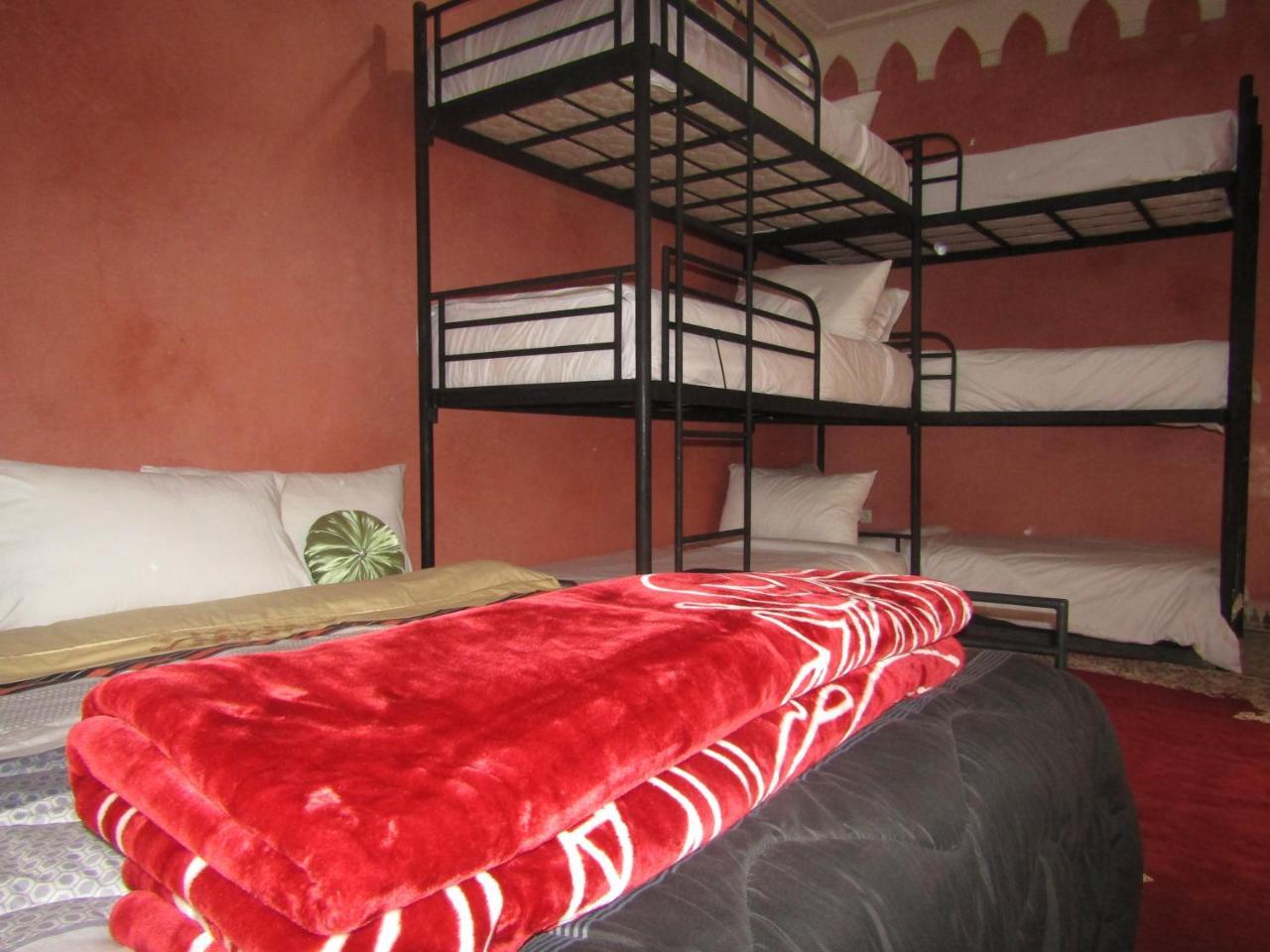 Riad Riad Friends
